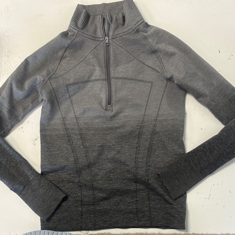 Ivivva Swiftly Tech 1/4 Zip Pullover Ombré Gray 10